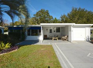 1732 Myrtle Beach Dr, Lady Lake, FL 32159
