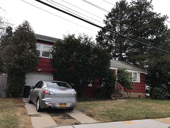 3rd image of 143 Casino St