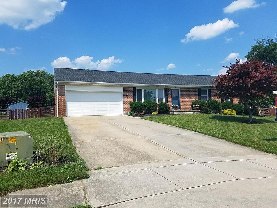 1st image of 1806 Greenblade Ct