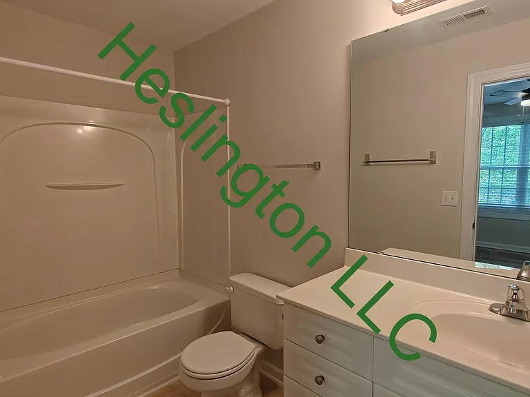 205 Sir William Ln — Photo 11
