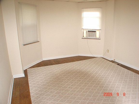 5th image of 118 W 5th Ave APT 1
