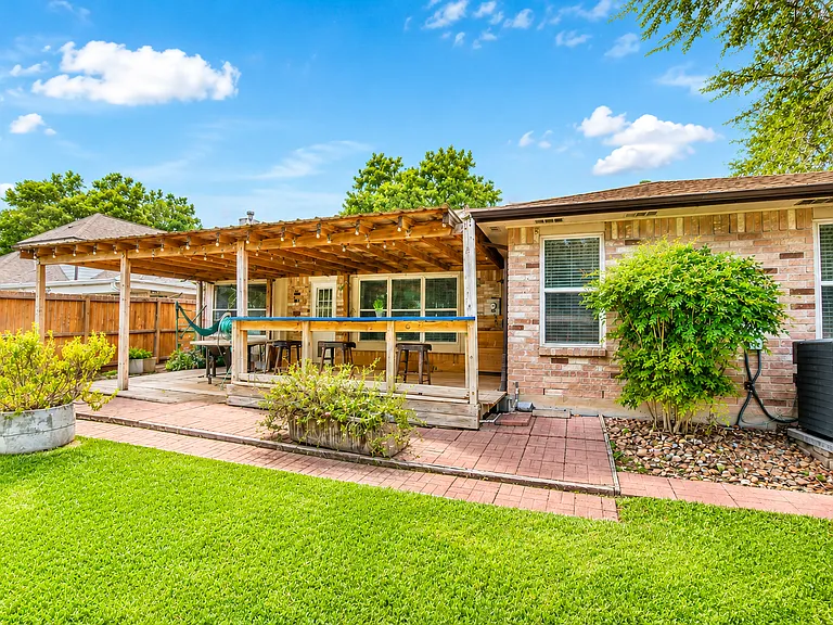 13639 Harpers Bridge Dr — Photo 33