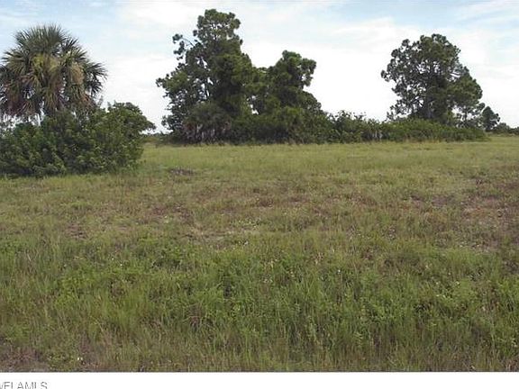 3rd image of 3705 Caloosa Pkwy