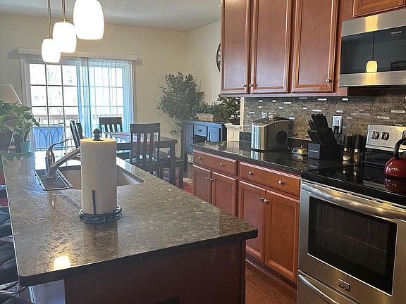 4th image of 13935 Hollow Wind Way Unit 101