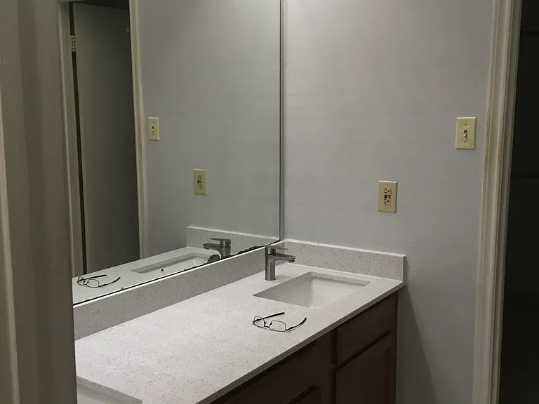 11886 Fairpoint Dr — Photo 12