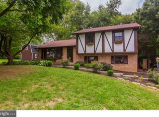 165 Walnut Dr, Parkesburg, PA 19365