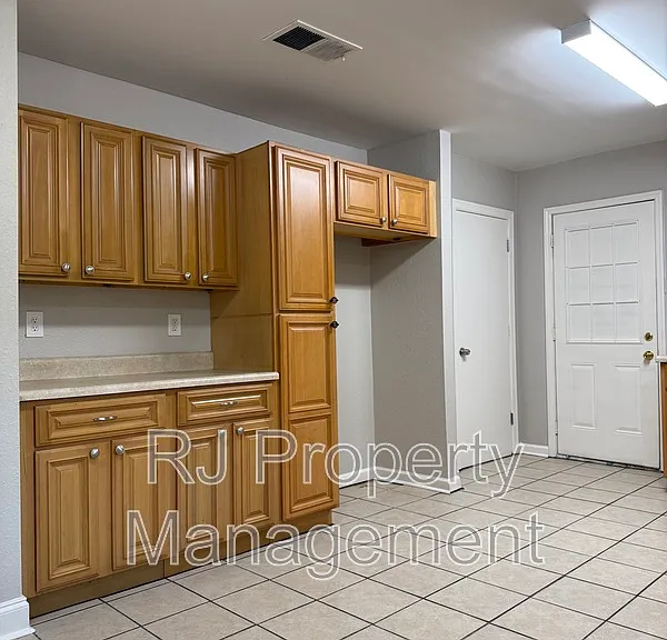 4652 Kassel Rd — Photo 12