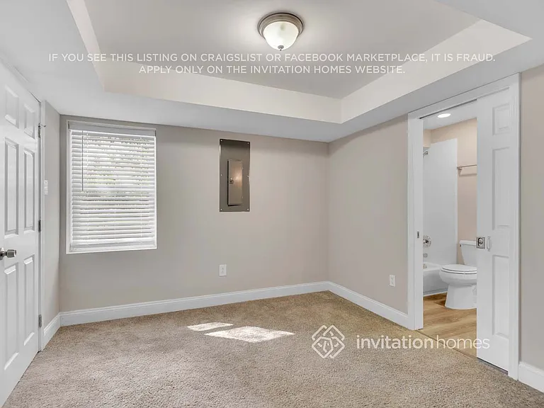 4877 Hawk Trl NE — Photo 13