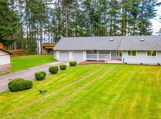 310 Crown Ave, Coupeville, WA 98239