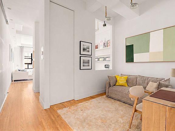 3rd image of 148 W 23rd St APT 4B