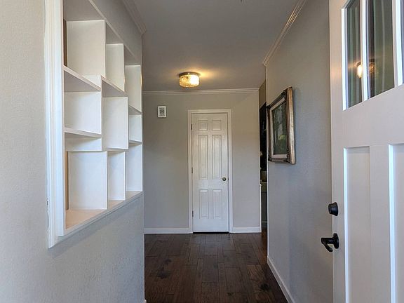 2nd image of 610 Arrah Ave