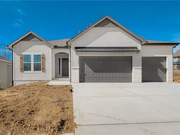 24924 W 145th St, Olathe, KS 66061