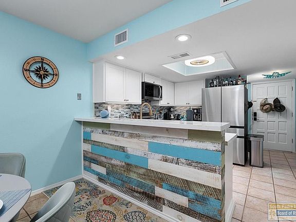 5th image of 115 E Coronado Dr Unit 203