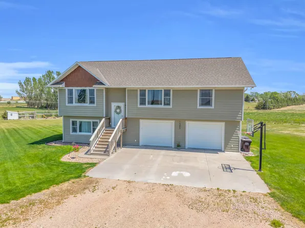 1585 W 111th Street Pl, Kearney, NE 68845