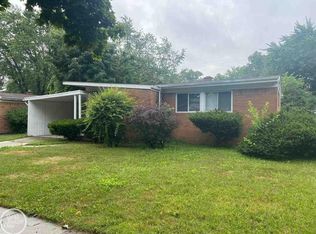 14541 Marlow St, Oak Park, MI 48237