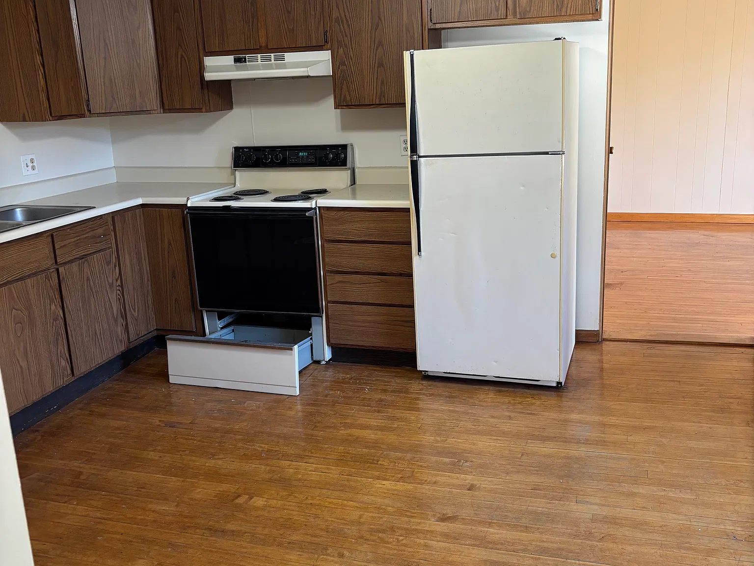 1 bed, 800 sqft, $1,000 — Photo 3