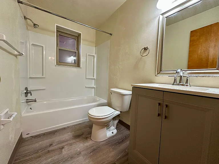 511 Freeport Rd — Photo 15
