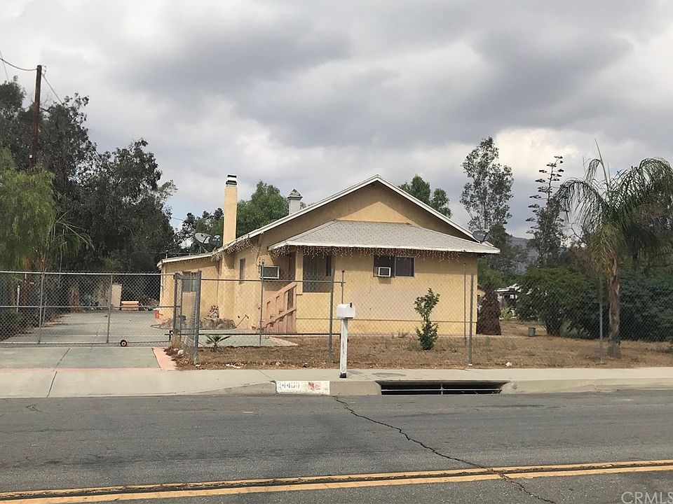 1st image of 24400 Fir Ave