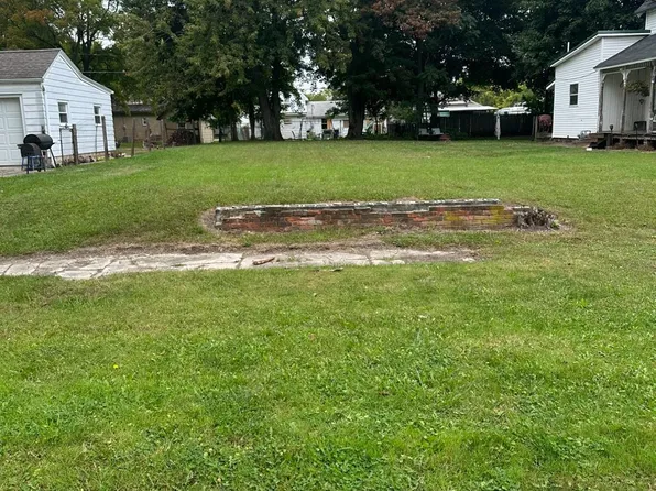 129 Fall St, Fostoria, OH 44830