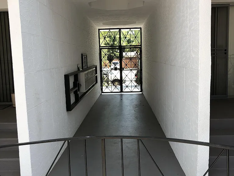 5309 Agnes Ave — Photo 15