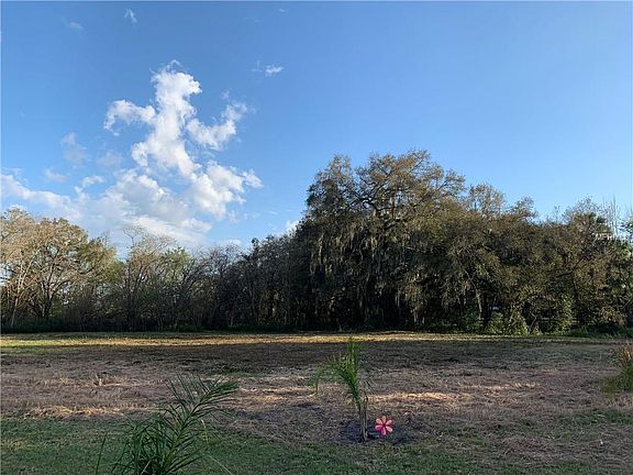 2nd image of 3017 Beautiful Creek Ln