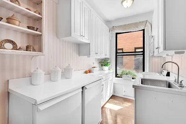 Sold by Corcoran | media 4