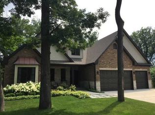 1515 Linden Cir, Lemont, IL 60439