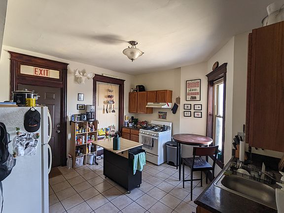 5th image of 3120 W Diversey Ave Unit 3