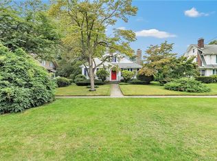 1721 Elm St, Stratford, CT 06615