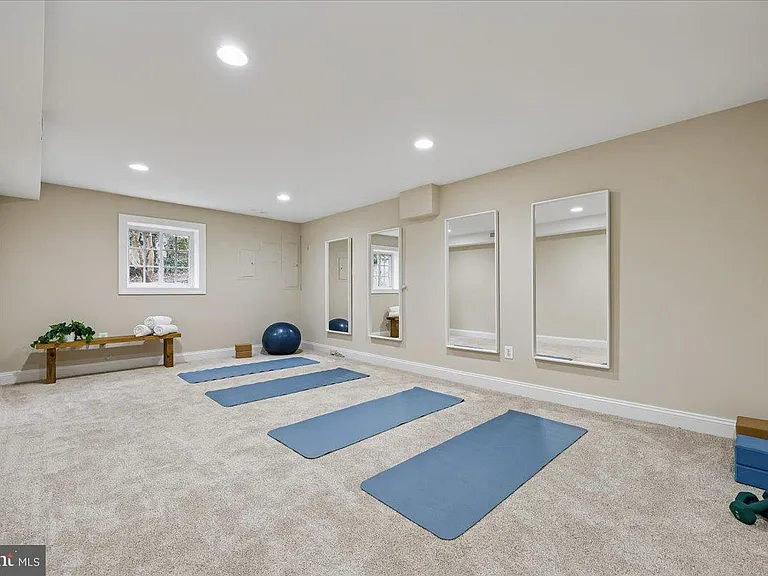 4902 Derussey Pkwy — Photo 86