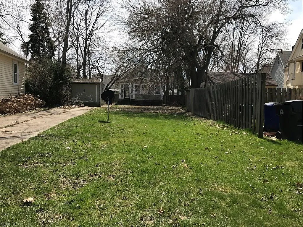 1917 Canova Ave photo 1
