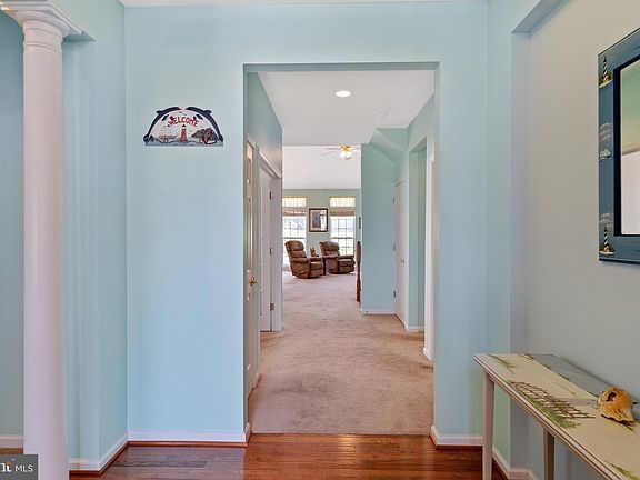 4th image of 37926 Bayview Cir E
