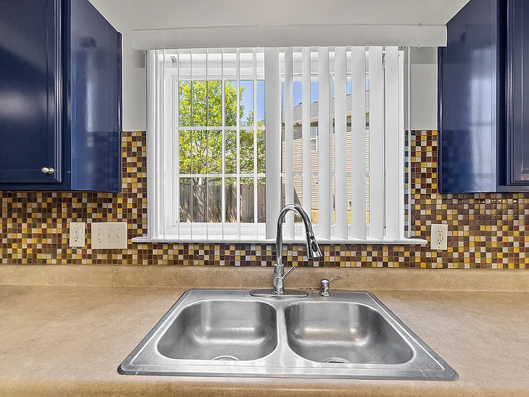 6571 Guard Hill Dr — Photo 26