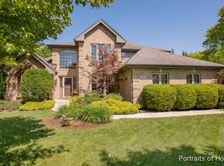 215 Jamestowne Rd, Dundee, IL 60118