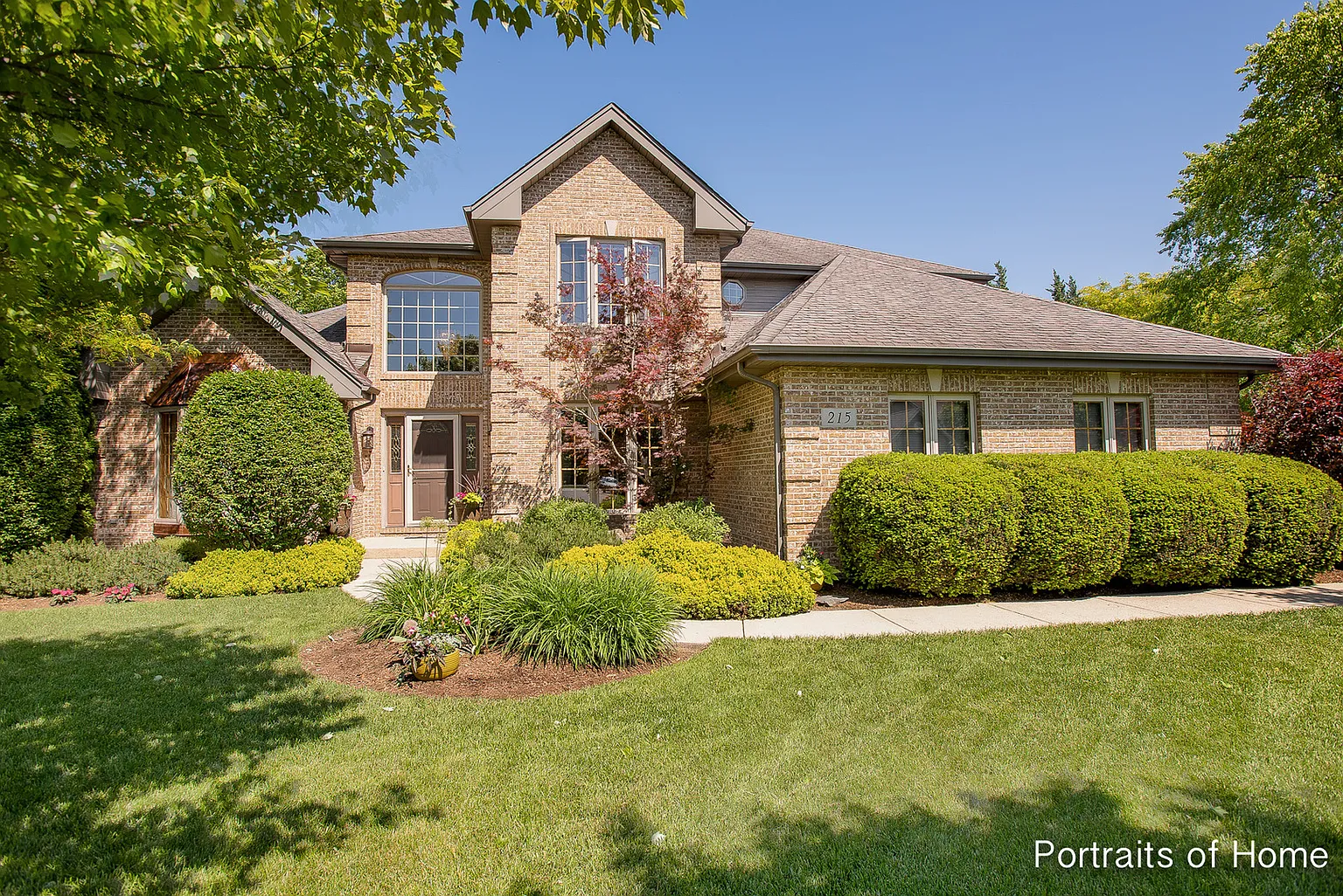 215 Jamestowne Rd photo 1