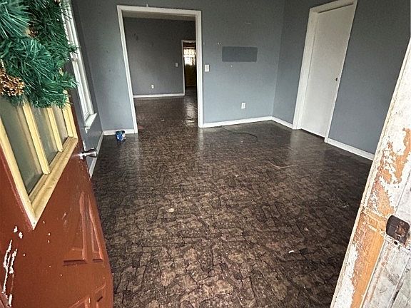 3rd image of 7609 Eve Ave
