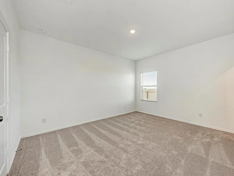 611 Halfmoon Dr — Photo 14