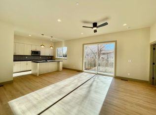 909 Camelot Ct #B, Fort Collins, CO 80525