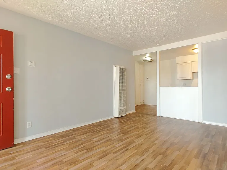 Home @ Uptown — Photo 11