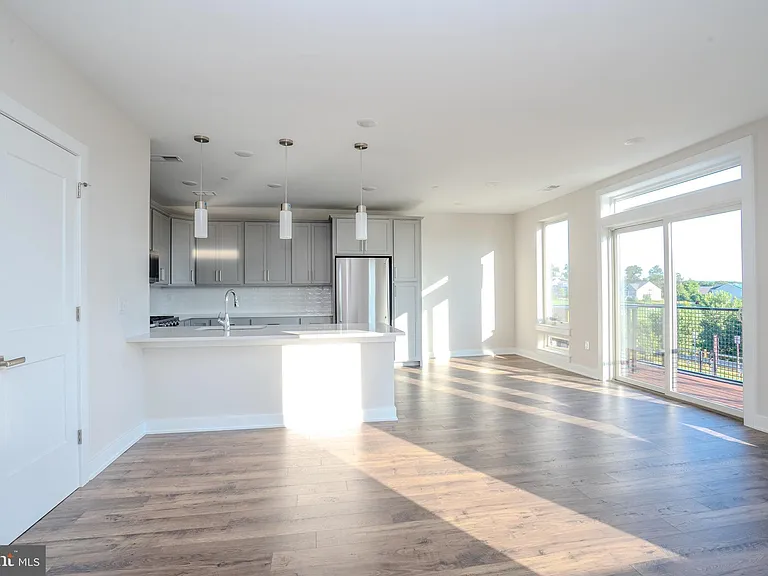 112 Village Dr — Photo 13