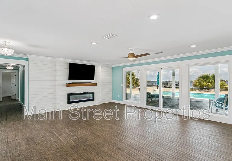 231 Sabine Dr — Photo 26
