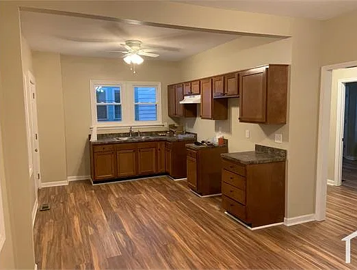 3 bed, 1500 sqft, $1,300 — Photo 2