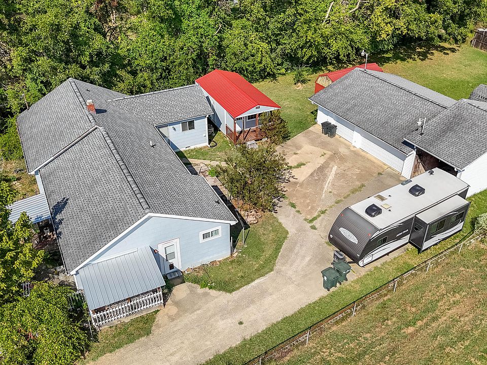 1st image of 528 Browns Ferry Rd