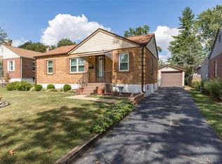 9103 Southview Ln, Saint Louis, MO