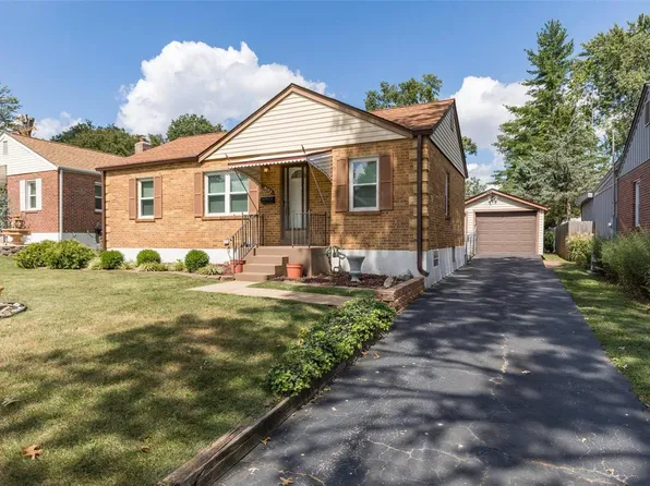 9103 Southview Ln, Saint Louis, MO 63123