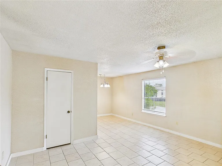 1505 Oakdale Cir #D — Photo 6