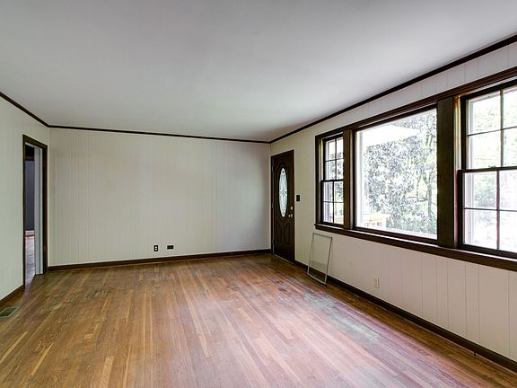5th image of 549 Beechwood Dr