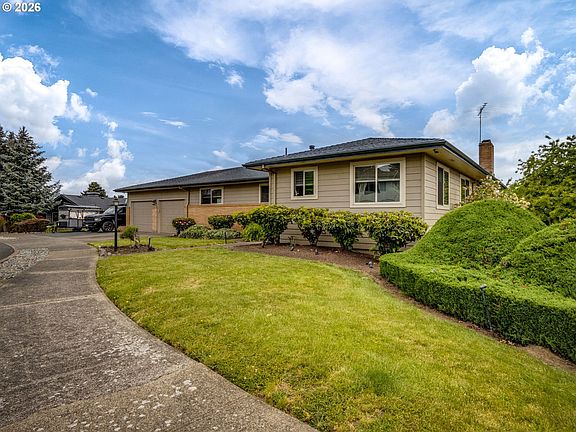 2nd image of 14029 NE Fremont Ct