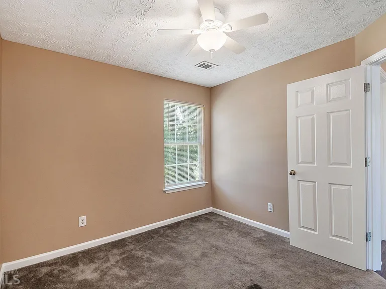 4313 Catalpa Ct — Photo 20