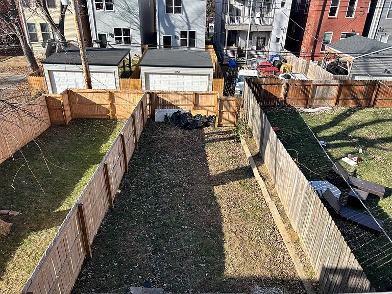 2253 Indiana Ave — Photo 58